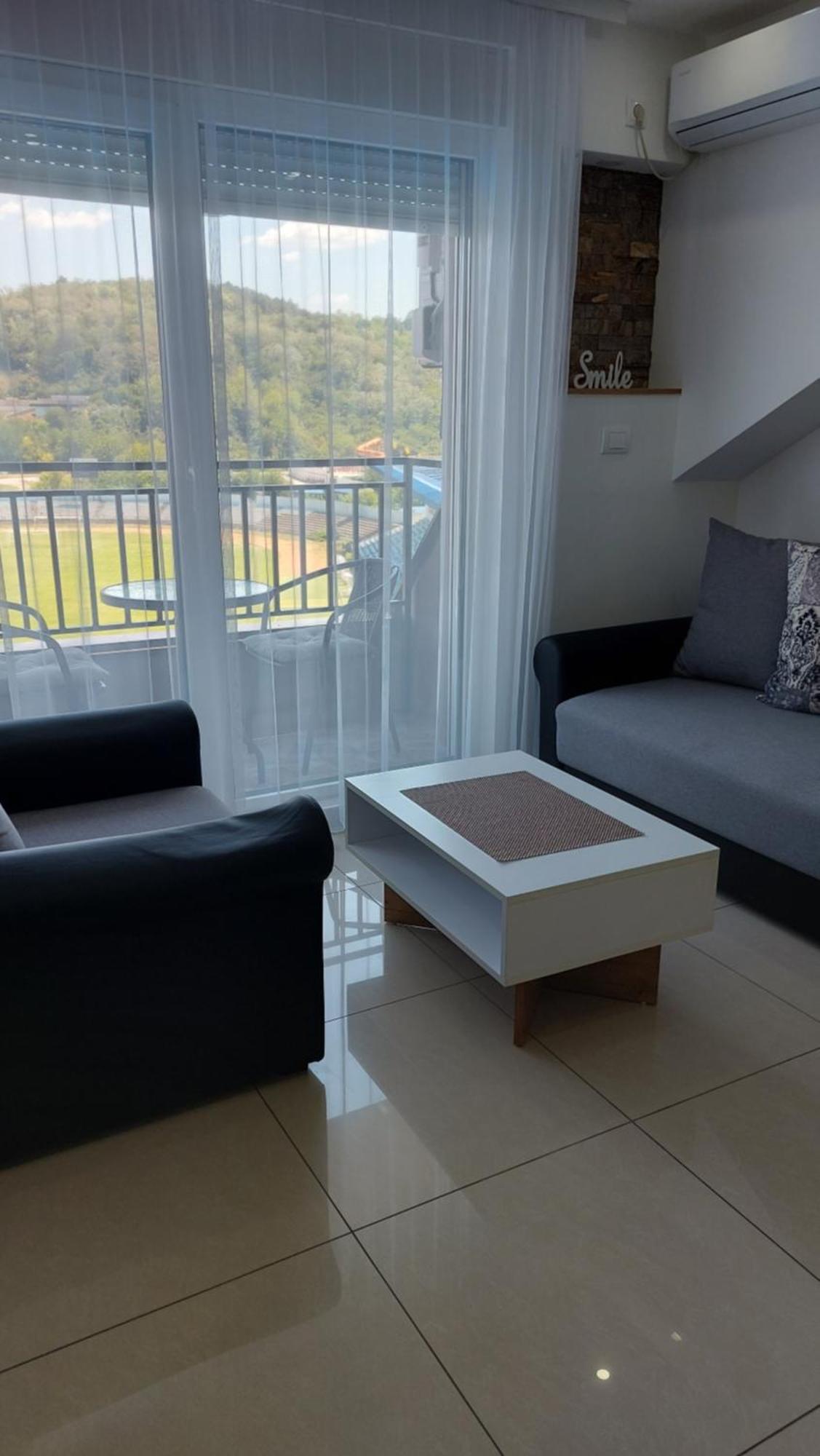 S-Apartmani Cocetova Jagodina Extérieur photo